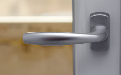 Comparaison entre la menuiserie aluminium et la menuiserie PVC : quel est le meilleur choix ?
